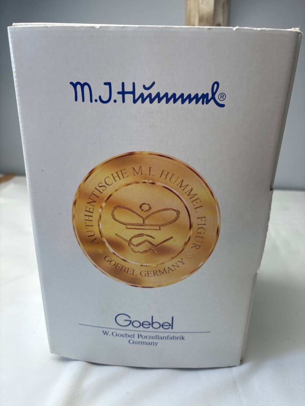 Hummel Peacekeepers Figures 495 Joint Endeavor Plaque Box & Paperwork Display - Picture 13 of 16